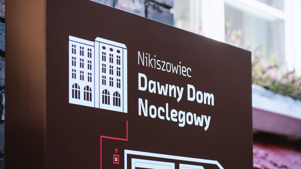 Wayfinding system for a walking route in Nikiszowiec in Katowice