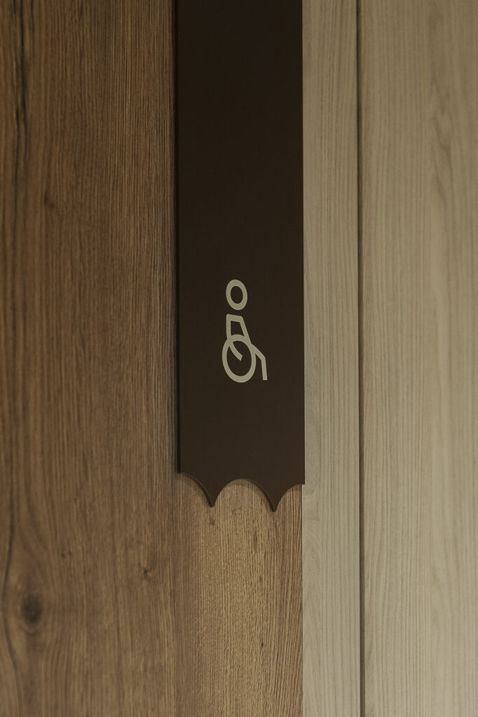 Pictogram design in Hotel Glar