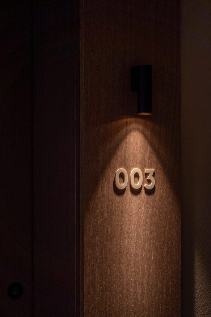 Apartment number signage in Hotel Glar