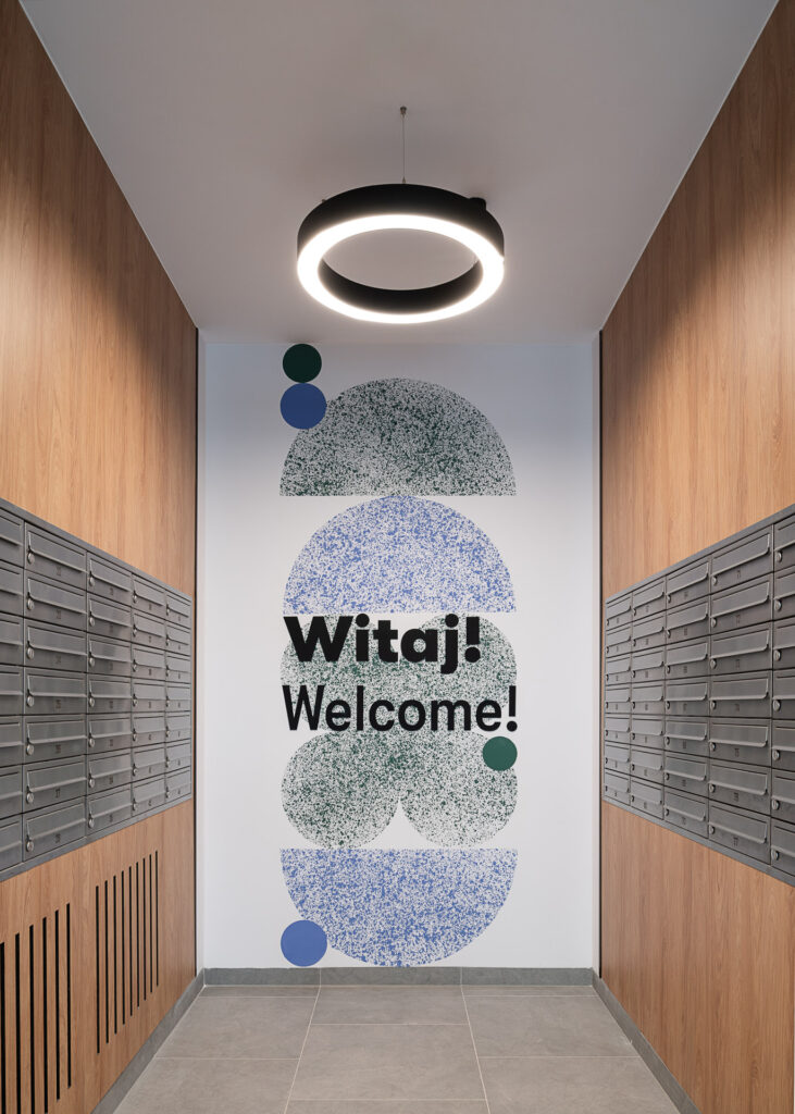 System informacji wizualnej space branding w Urban Home w Warszawie