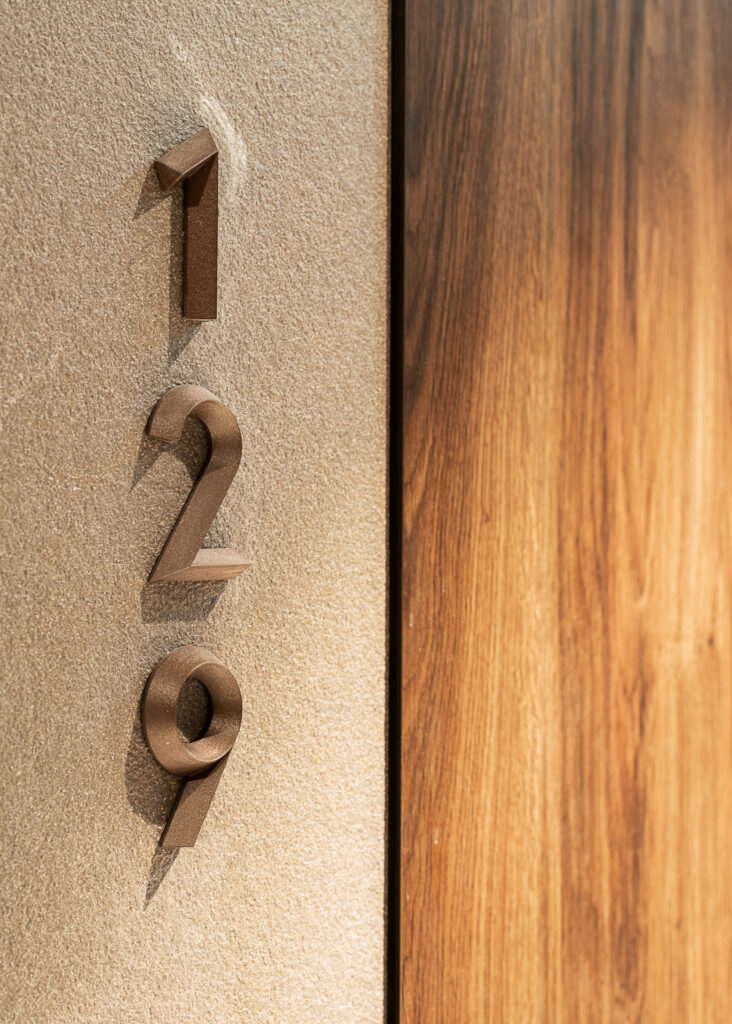 Apartment numer in wayfinding system for Nadgornikow 14 in Katowice