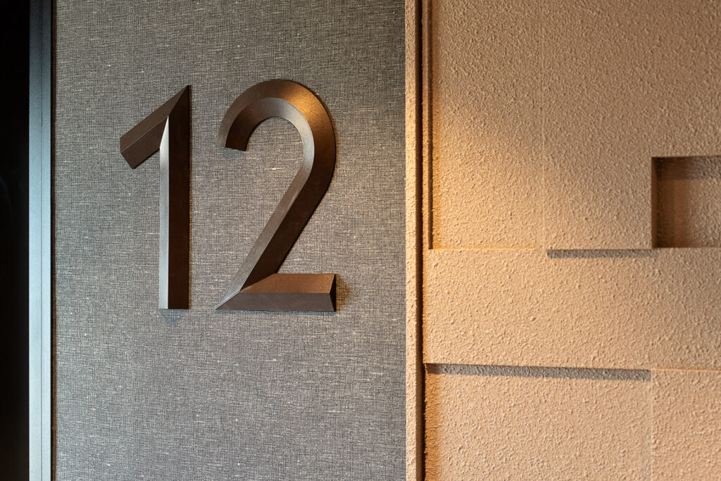 Floor number in residential building wayfinding system