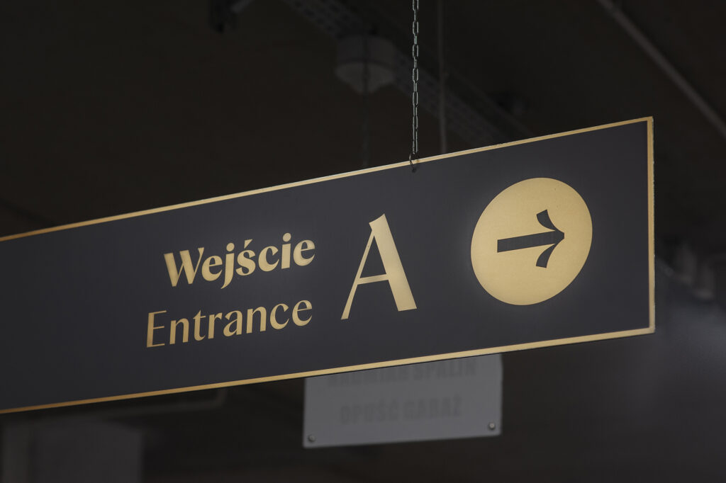 Wayfinding system in the parking in residential building DOKI Living