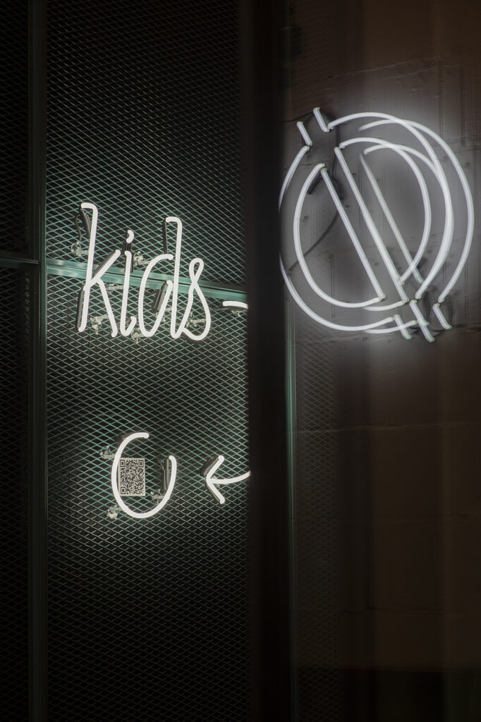 Neon wayfinding system