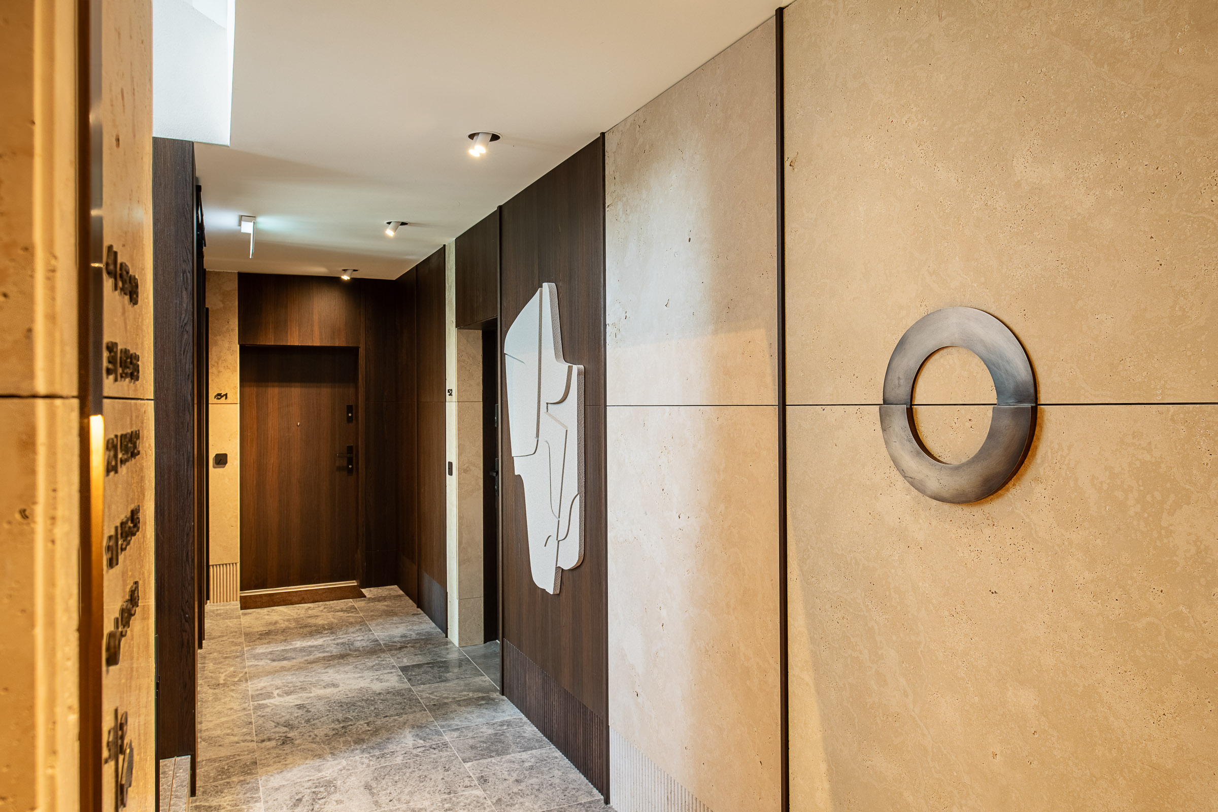 Wayfinding system Młyny Mogilska Noho Investment floor signage