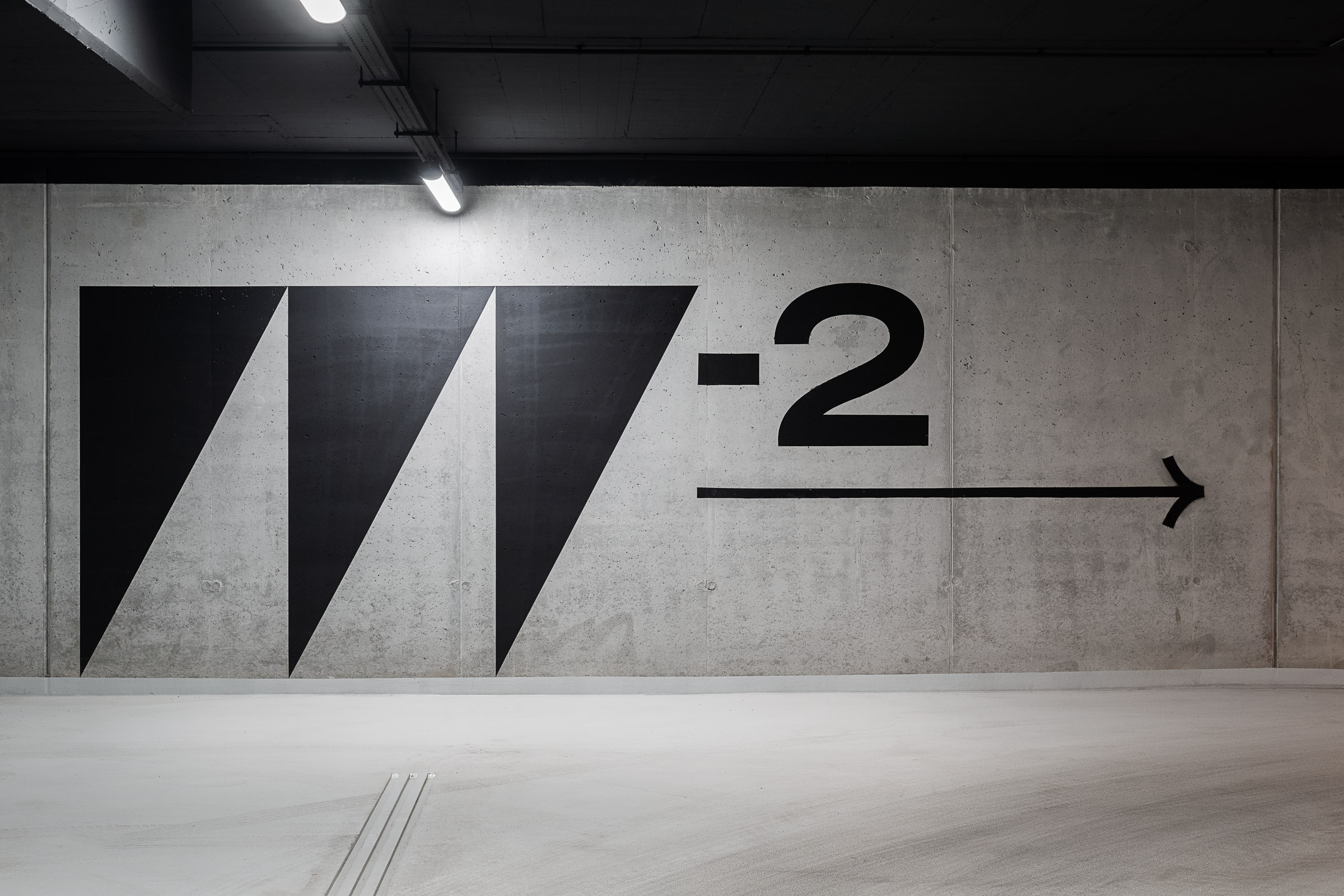 System informacji wizualnej Noho Investment Młyny Mogilska malowanie parkingu