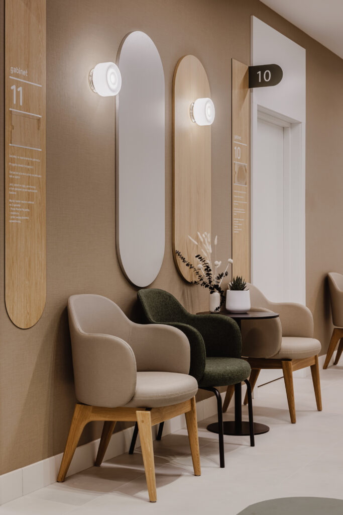 System informacji wizualnej placówki medycznej szpitala LUX MED