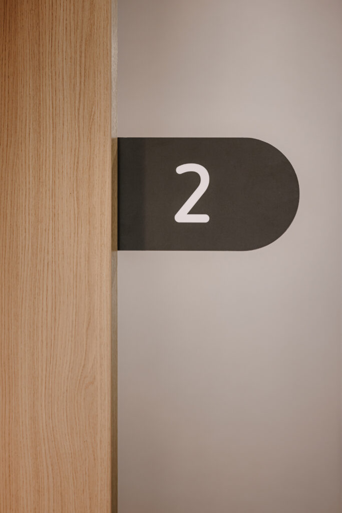 LUX MED new wayfinding standard semaphore carrier