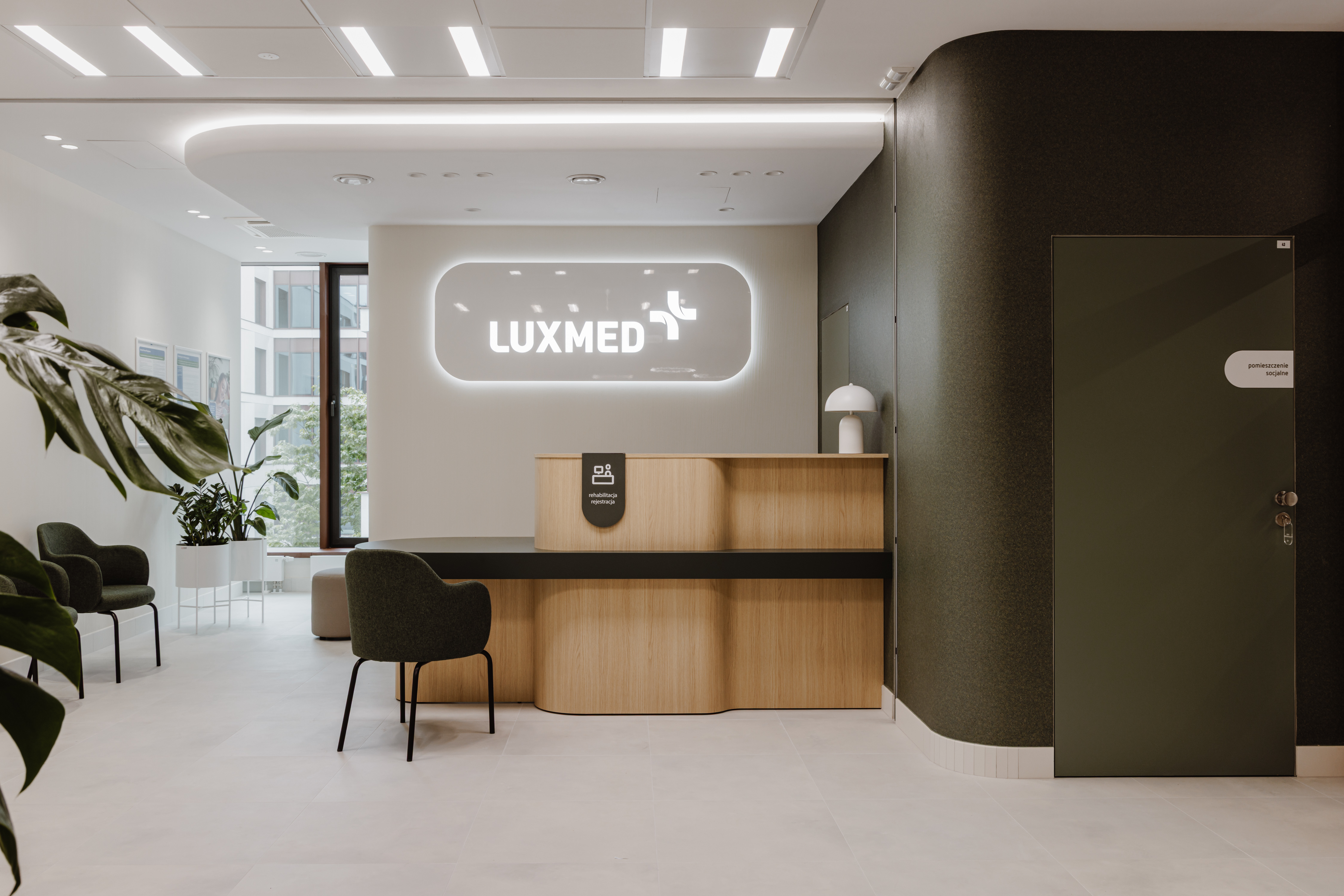 Oznakowanie recepcji LUX MED
