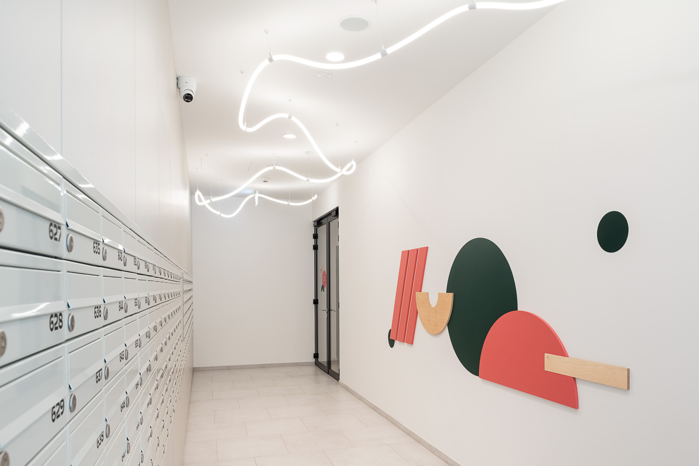 System informacji wizualnej R4R Romanowicza Kraków space branding