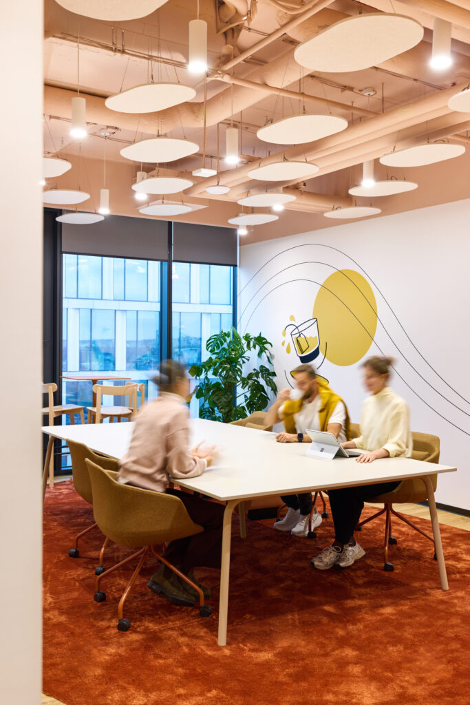 LIPTON Teas and Infusions Global HUB space branding grafiki wizerunkowe