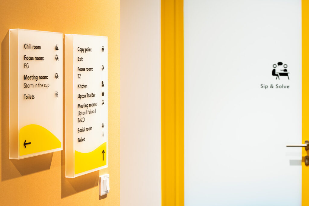 LIPTON Teas and Infusions Global HUB directional carrier