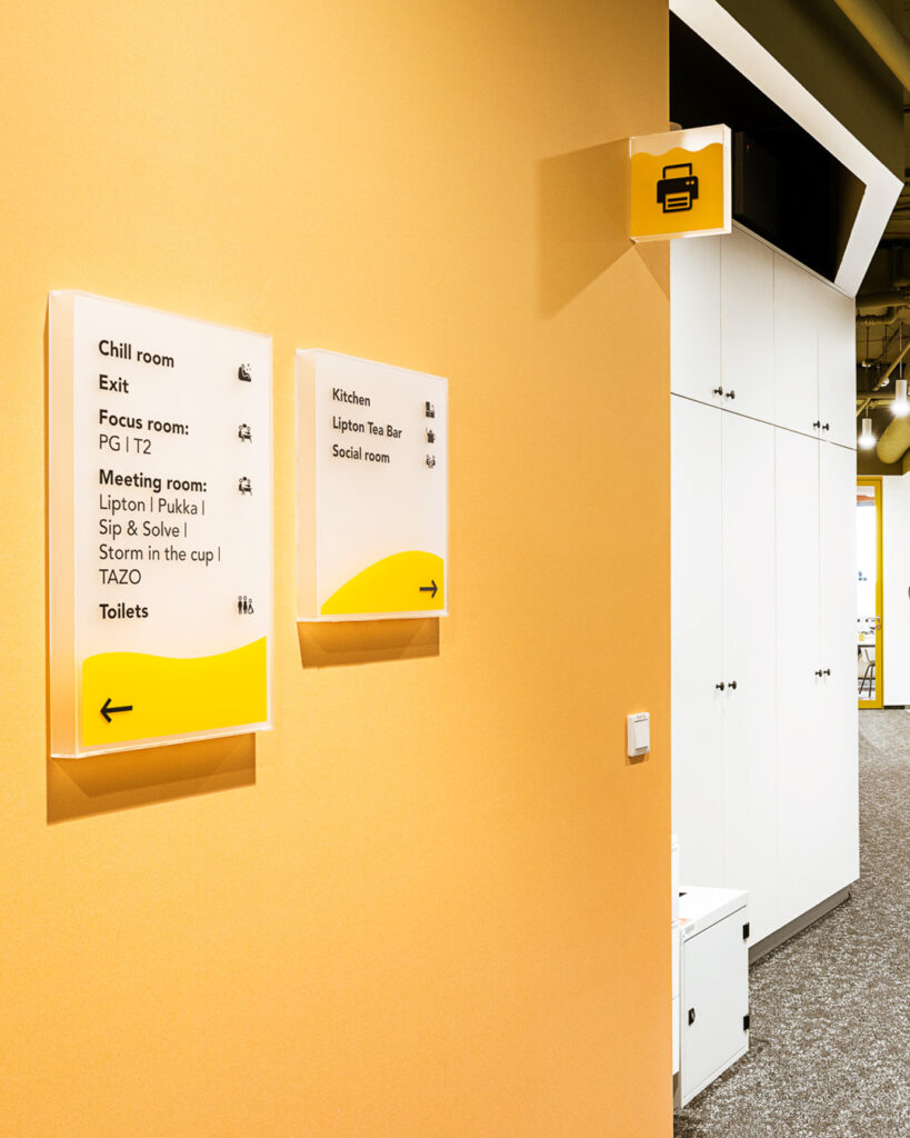 LIPTON Teas and Infusions Global HUB wayfinding nośniki informacji
