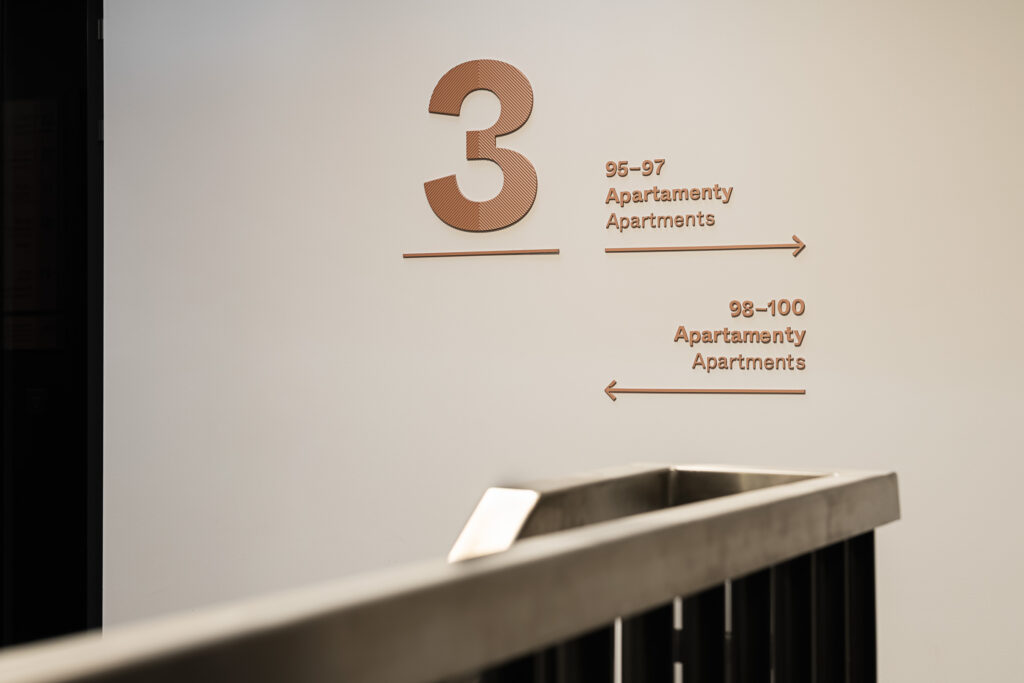 Słoneczne Tarasy Lodz directional information carrier