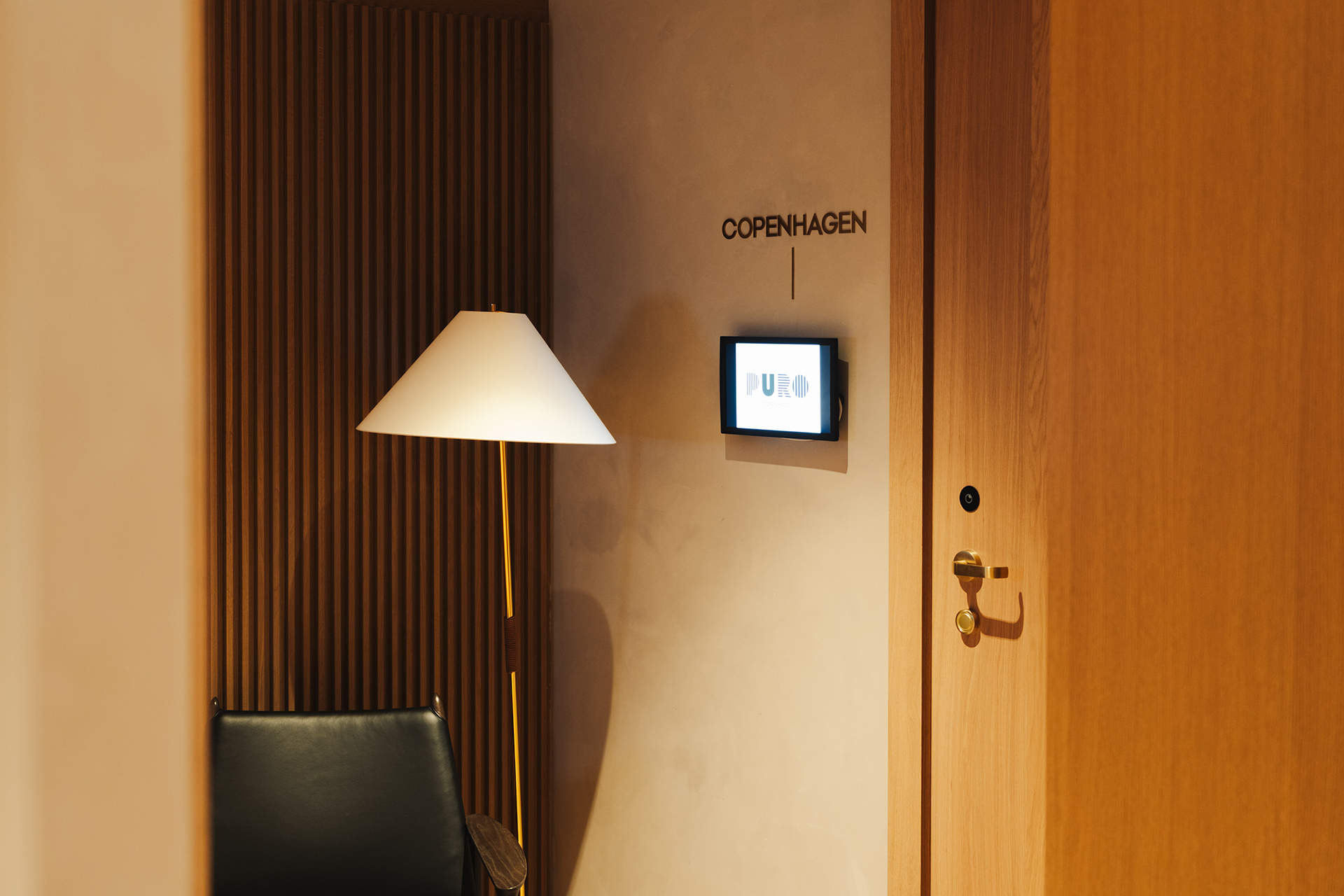 System informacji wizualnej Puro Hotel Stara Warszawa